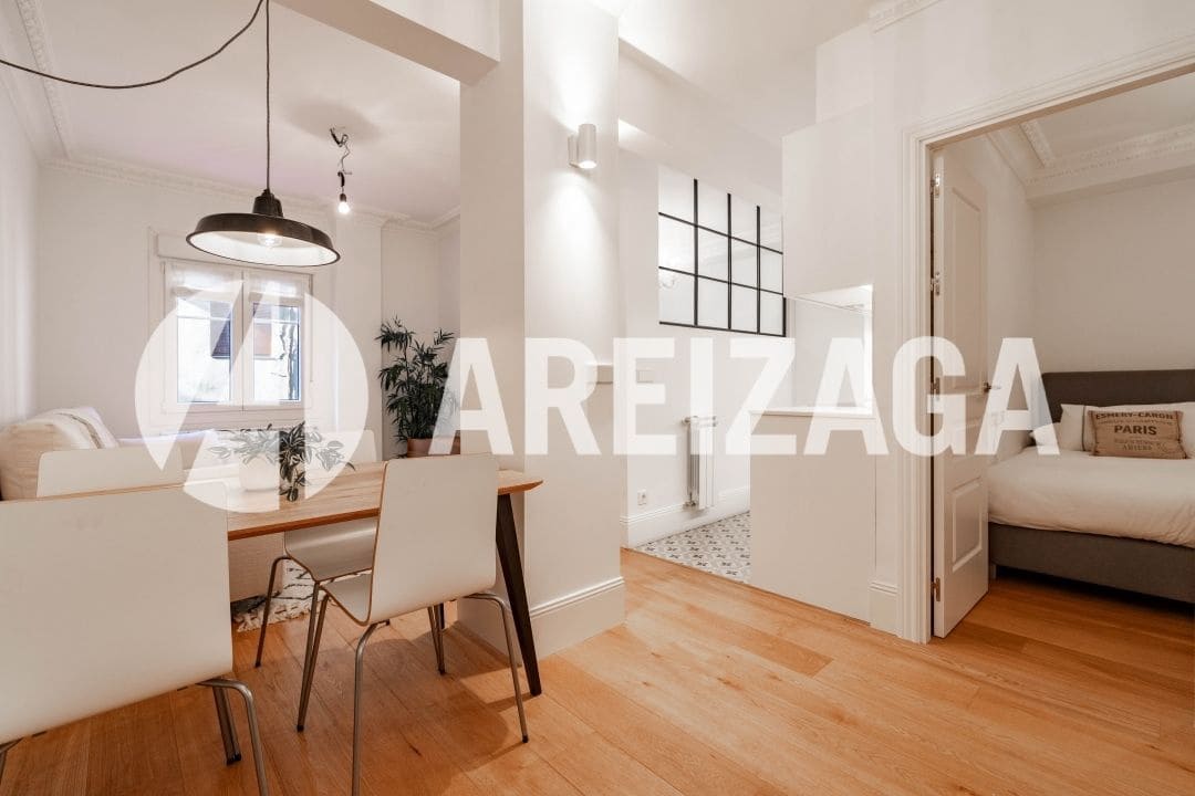 3 chambre Appartement à vendre à Donostia-San Sebastian - 450 000 € (Ref: 9307154)