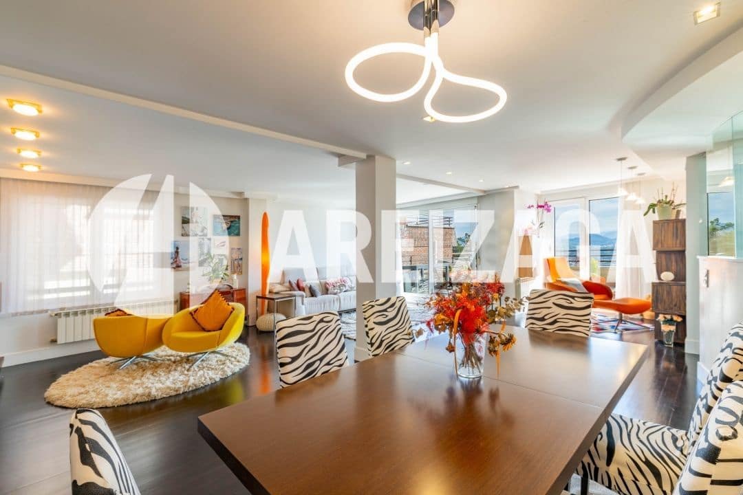 2 slaapkamer Flat te koop in Donostia-San Sebastian met zwembad - € 860.000 (Ref: 9319888)