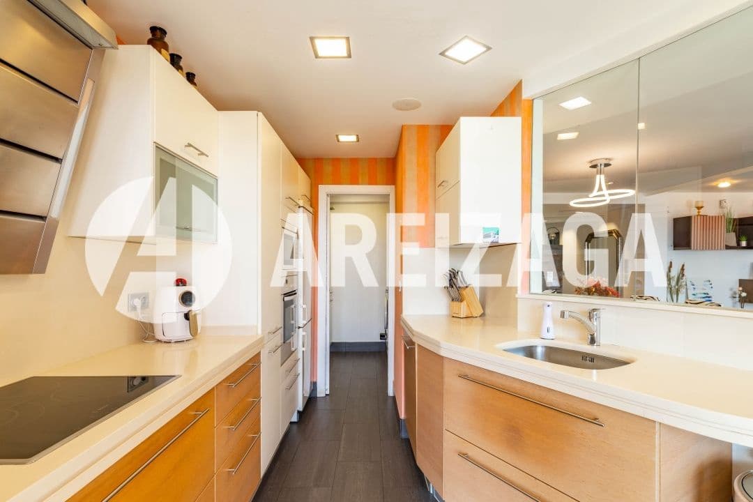 2 slaapkamer Flat te koop in Donostia-San Sebastian met zwembad - € 860.000 (Ref: 9319888)