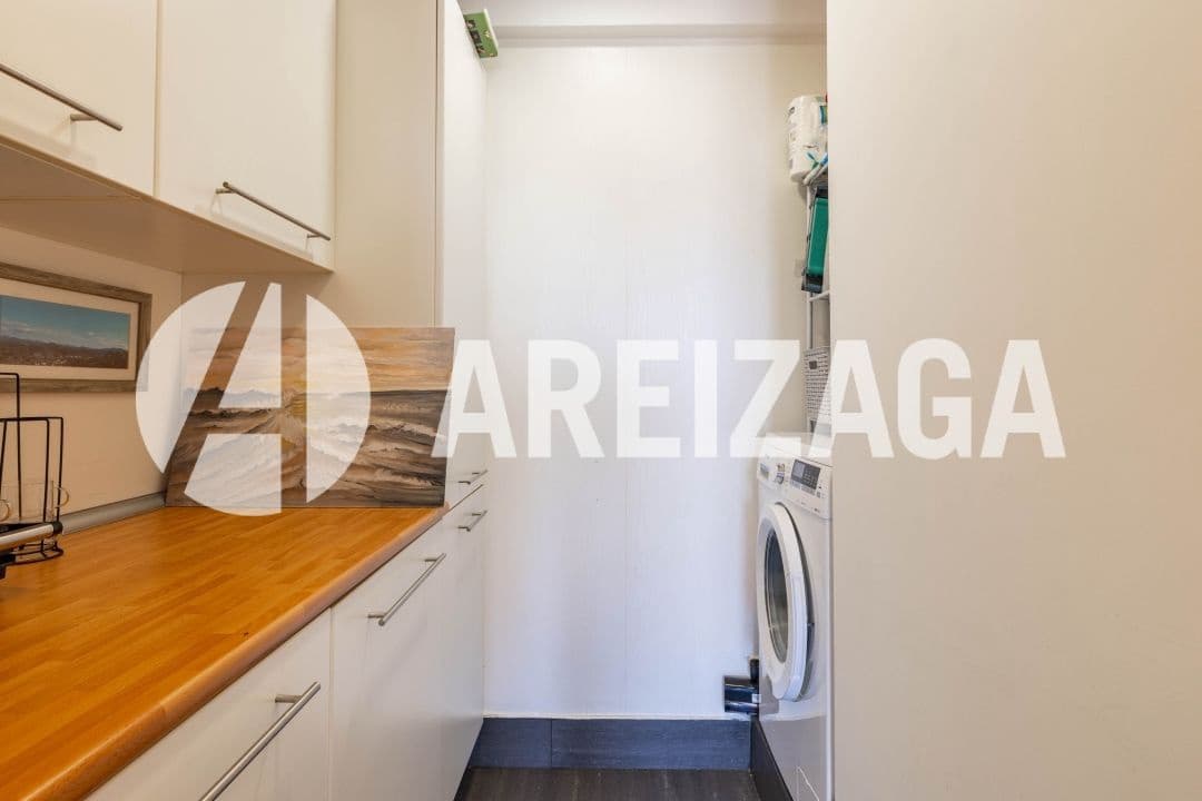 2 slaapkamer Flat te koop in Donostia-San Sebastian met zwembad - € 860.000 (Ref: 9319888)