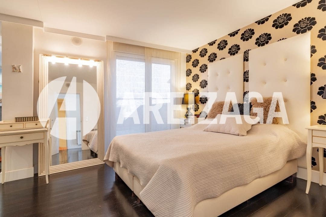 2 slaapkamer Flat te koop in Donostia-San Sebastian met zwembad - € 860.000 (Ref: 9319888)