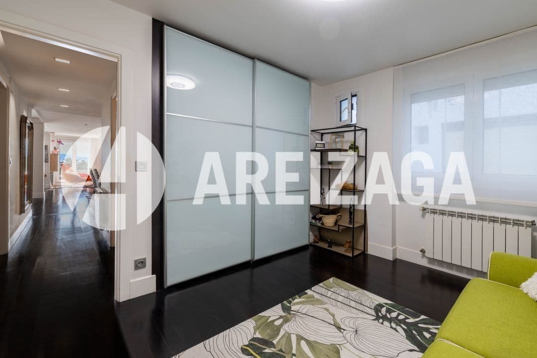 2 slaapkamer Flat te koop in Donostia-San Sebastian met zwembad - € 860.000 (Ref: 9319888)