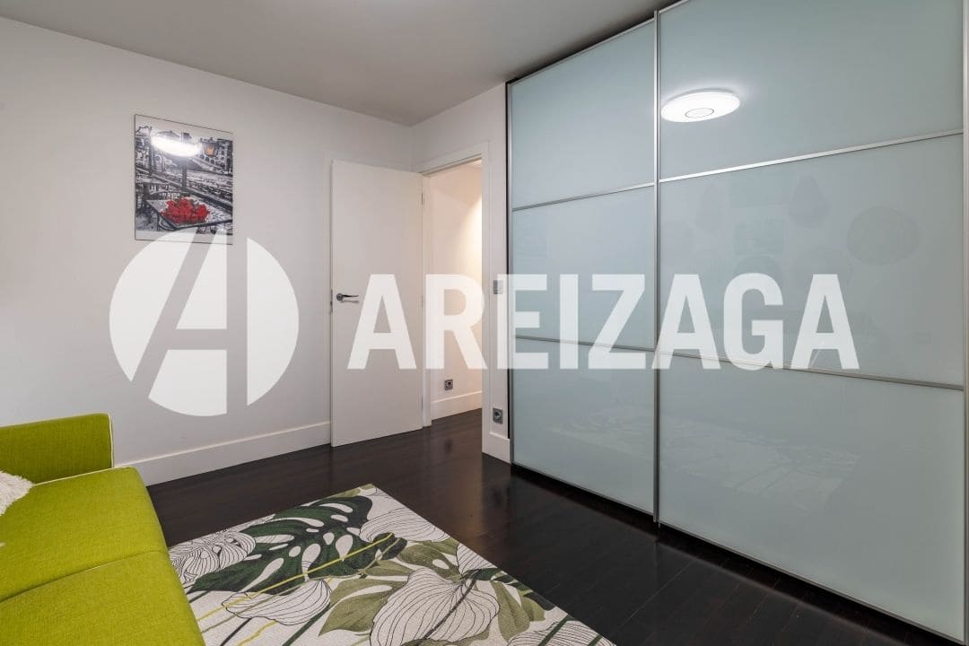 2 slaapkamer Flat te koop in Donostia-San Sebastian met zwembad - € 860.000 (Ref: 9319888)