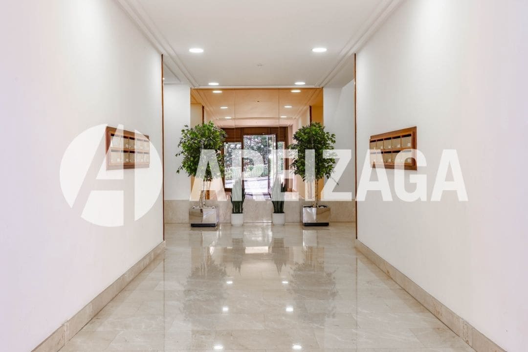 2 slaapkamer Flat te koop in Donostia-San Sebastian met zwembad - € 860.000 (Ref: 9319888)