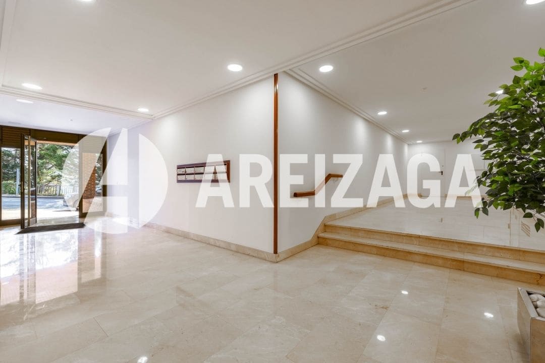 2 slaapkamer Flat te koop in Donostia-San Sebastian met zwembad - € 860.000 (Ref: 9319888)