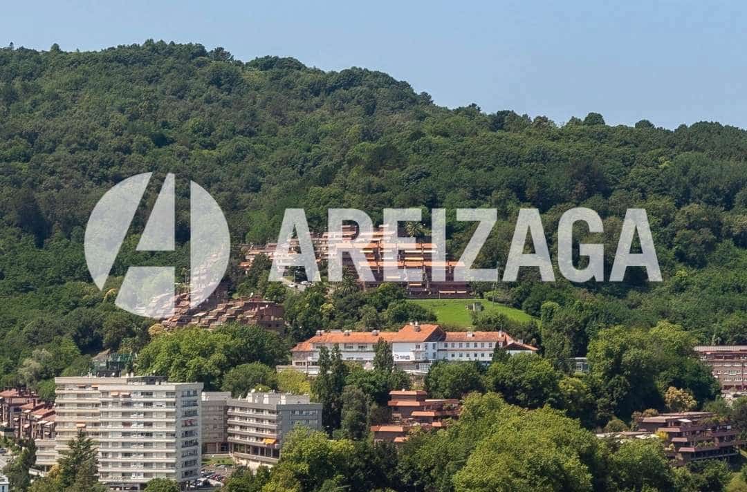 2 slaapkamer Flat te koop in Donostia-San Sebastian met zwembad - € 860.000 (Ref: 9319888)