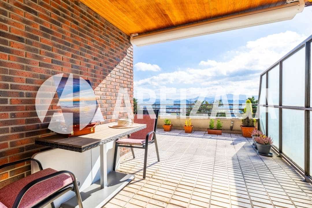 2 slaapkamer Flat te koop in Donostia-San Sebastian met zwembad - € 860.000 (Ref: 9319888)