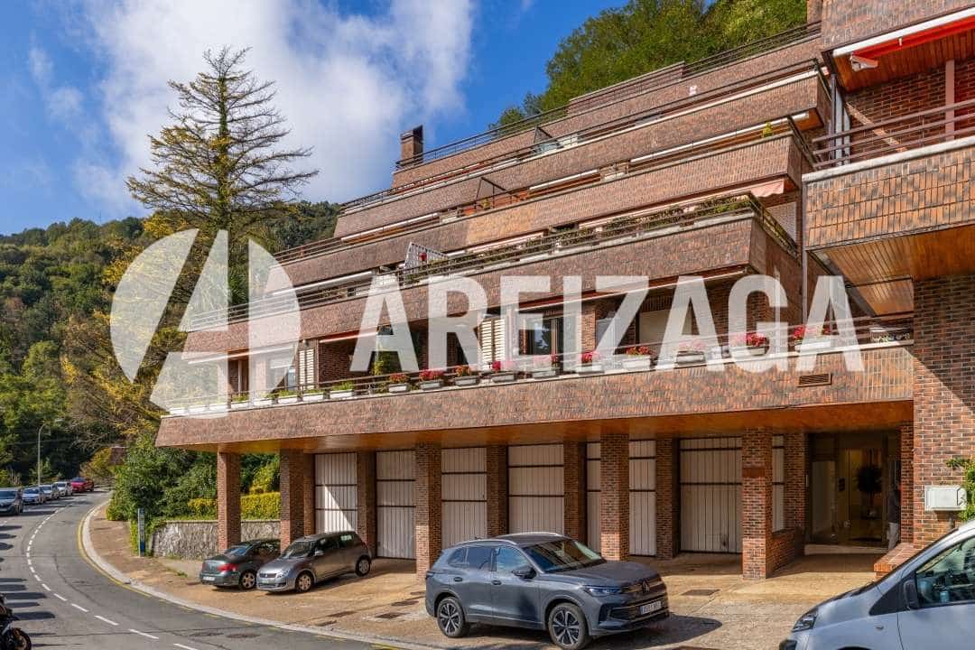 2 slaapkamer Flat te koop in Donostia-San Sebastian met zwembad - € 860.000 (Ref: 9319888)