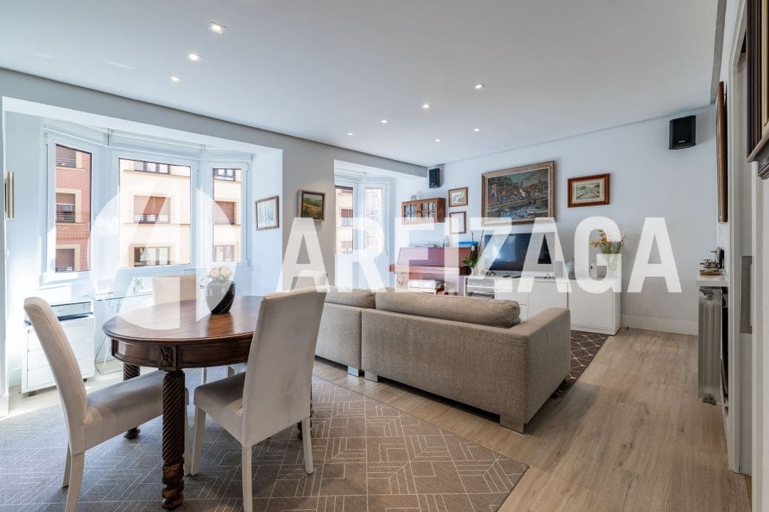 3 soveværelse Lejlighed til salg i Donostia-San Sebastian - € 750.000 (Ref: 9332646)