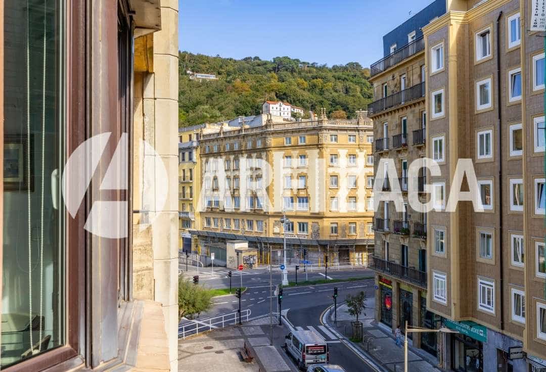 3 soveværelse Lejlighed til salg i Donostia-San Sebastian - € 750.000 (Ref: 9332646)
