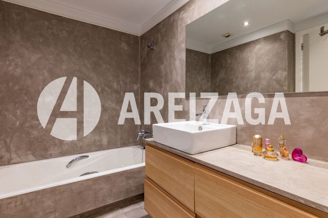 4 quarto Apartamento para venda em Donostia-San Sebastian - 1 850 000 € (Ref: 9340211)