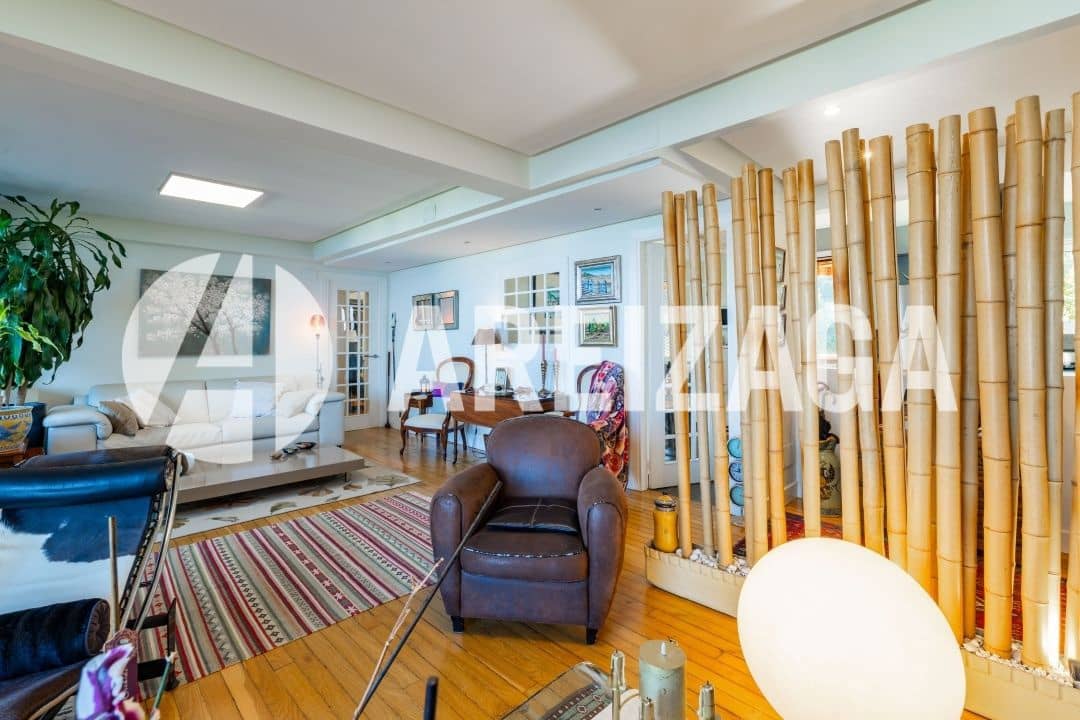 4 slaapkamer Flat te koop in Donostia-San Sebastian met zwembad - € 580.000 (Ref: 9348587)