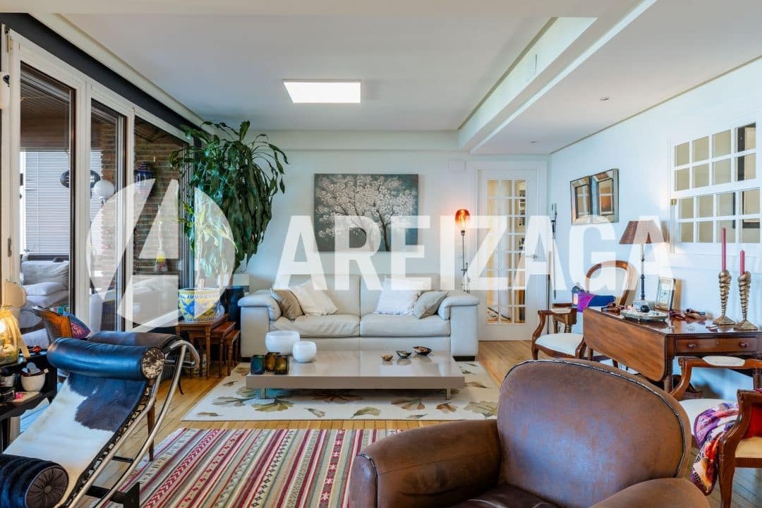 4 slaapkamer Flat te koop in Donostia-San Sebastian met zwembad - € 580.000 (Ref: 9348587)