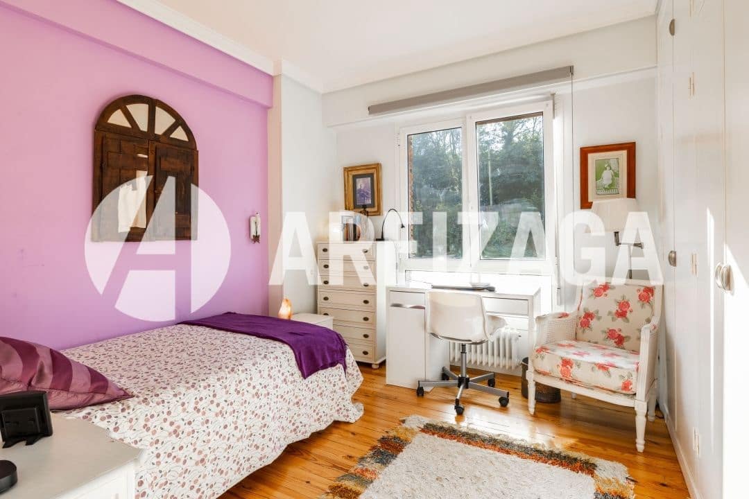 4 slaapkamer Flat te koop in Donostia-San Sebastian met zwembad - € 580.000 (Ref: 9348587)