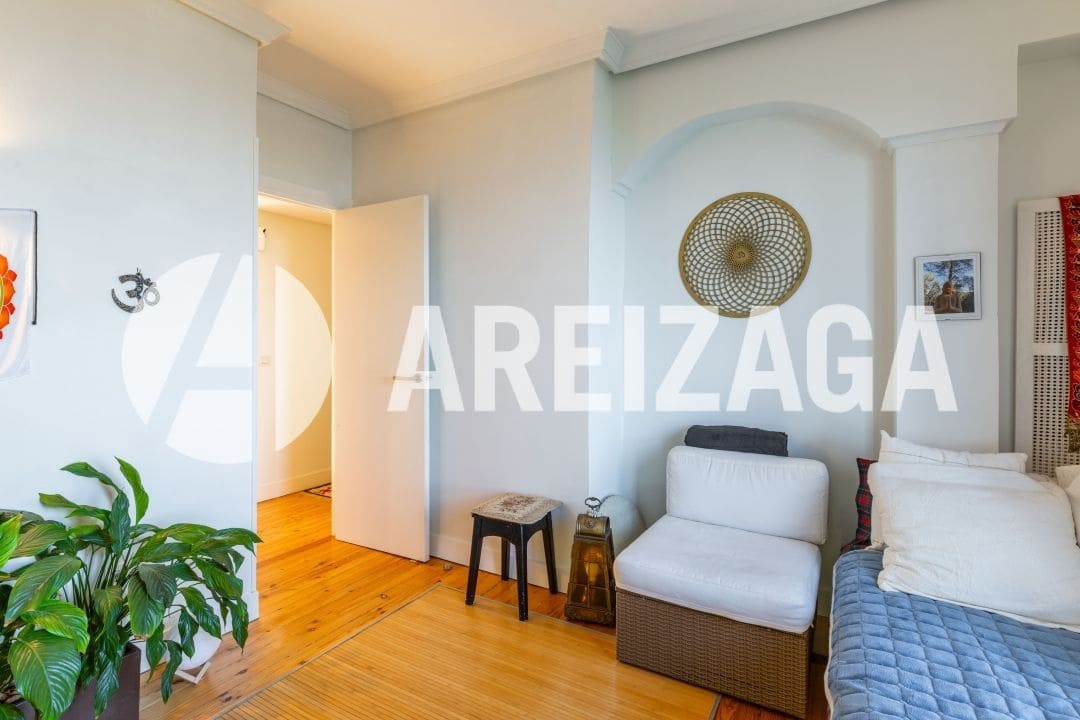 4 slaapkamer Flat te koop in Donostia-San Sebastian met zwembad - € 580.000 (Ref: 9348587)