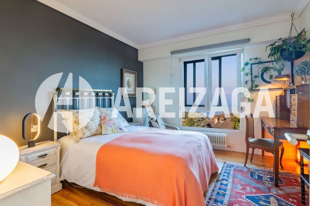 4 slaapkamer Flat te koop in Donostia-San Sebastian met zwembad - € 580.000 (Ref: 9348587)