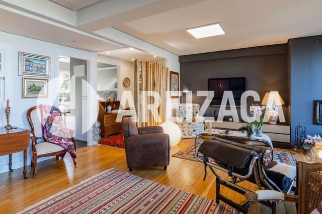 4 sypialnia Mieszkanie na sprzedaż w Donostia-San Sebastián z basenem - 580 000 € (Ref: 9348587)