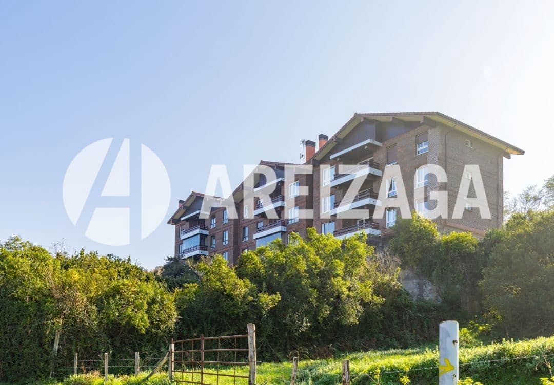 4 slaapkamer Flat te koop in Donostia-San Sebastian met zwembad - € 580.000 (Ref: 9348587)