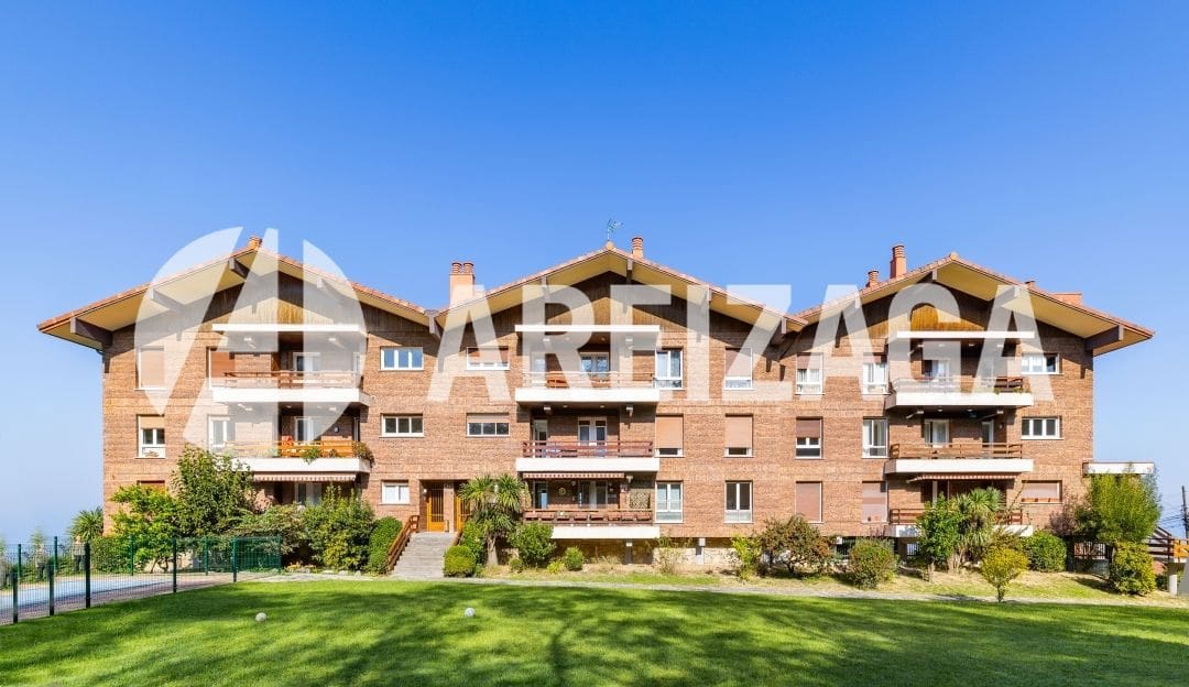 4 slaapkamer Flat te koop in Donostia-San Sebastian met zwembad - € 580.000 (Ref: 9348587)