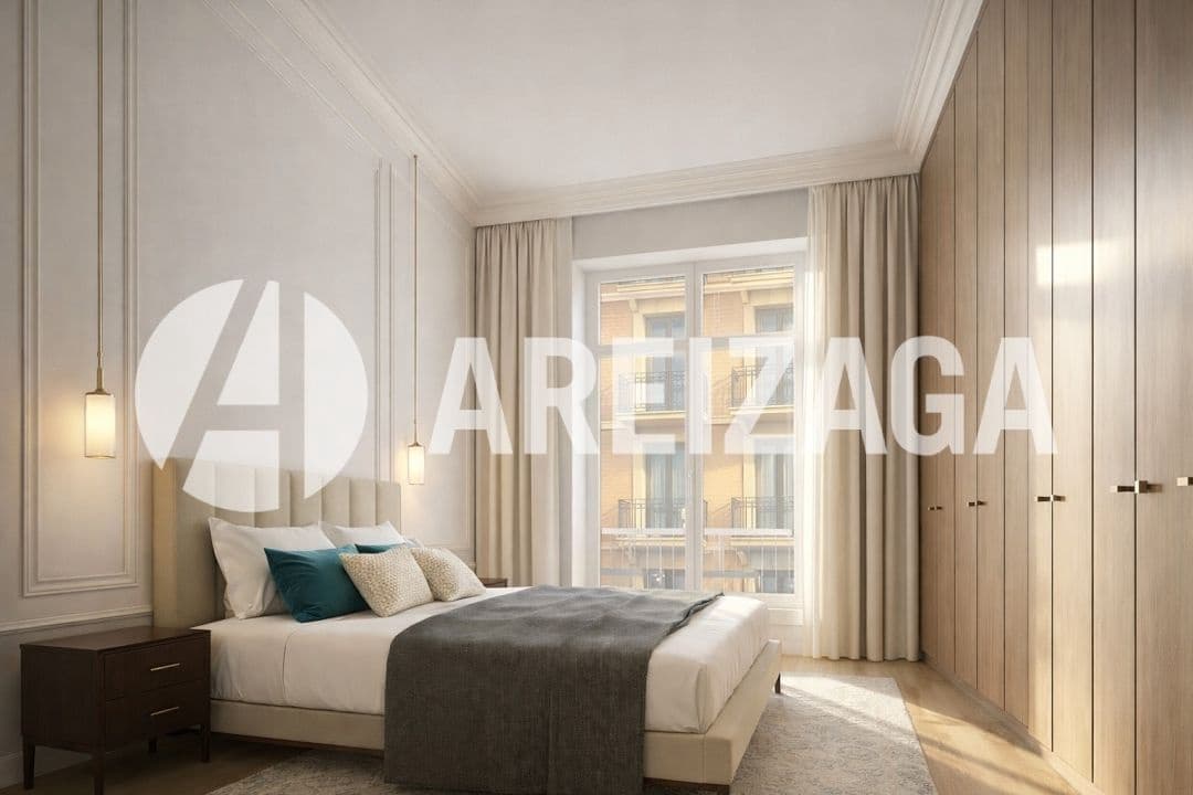 2 bedroom Flat for sale in Donostia-San Sebastian - € 1,325,000 (Ref: 9354238)