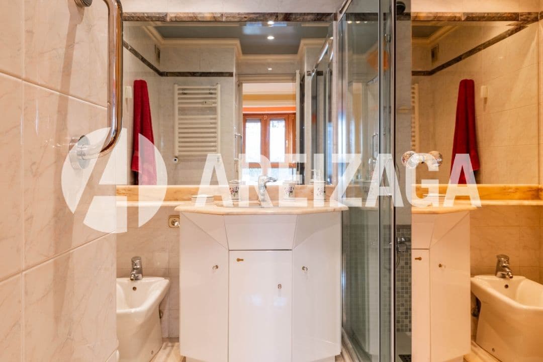 2 sovrum Lägenhet till salu i Donostia-San Sebastian - 595 000 € (Ref: 9363354)