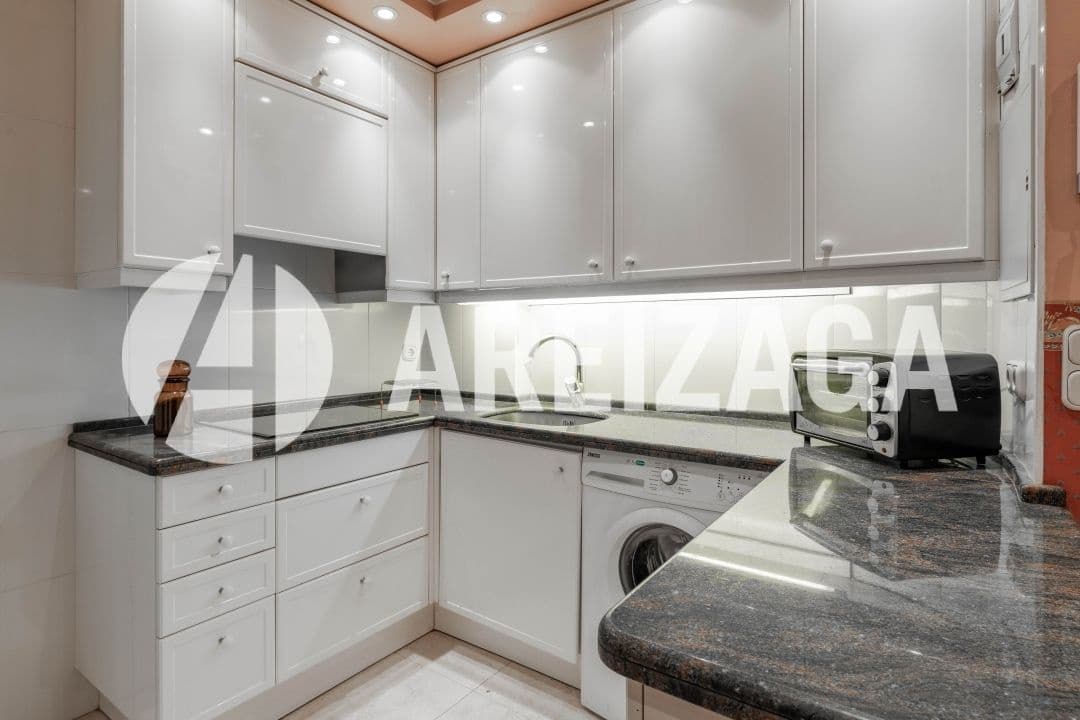 2 sovrum Lägenhet till salu i Donostia-San Sebastian - 595 000 € (Ref: 9363354)