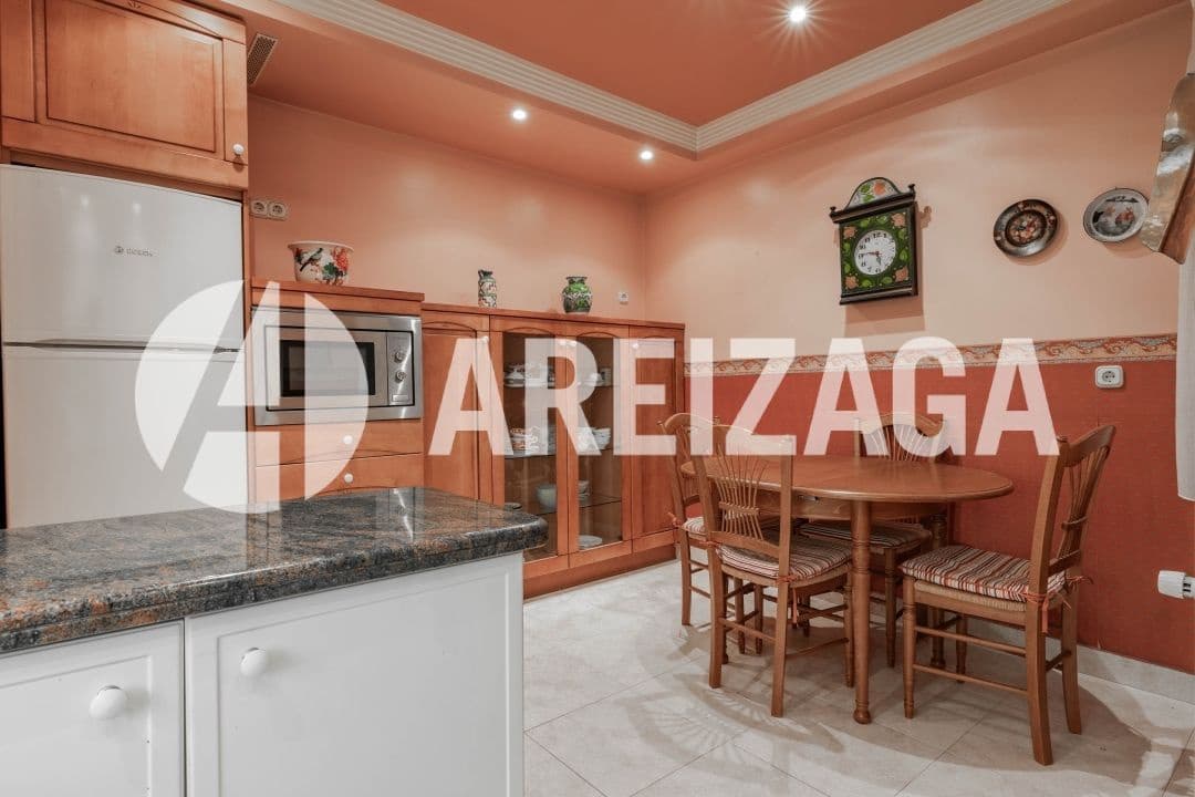 2 sovrum Lägenhet till salu i Donostia-San Sebastian - 595 000 € (Ref: 9363354)