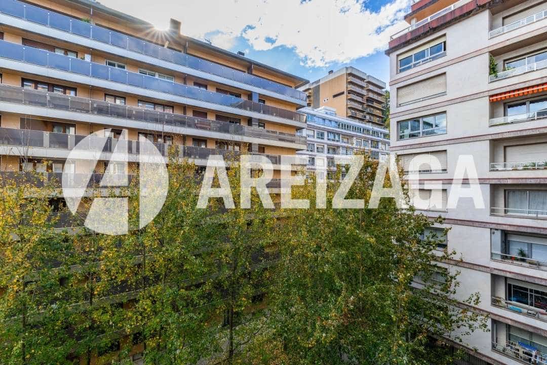 2 sovrum Lägenhet till salu i Donostia-San Sebastian - 595 000 € (Ref: 9363354)