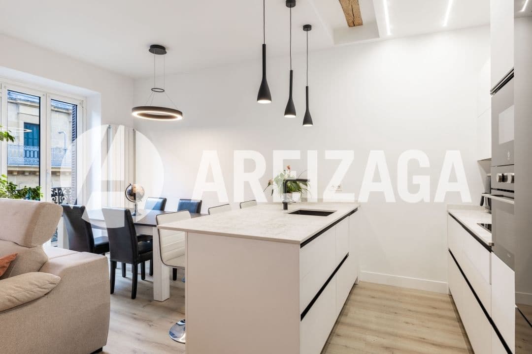 3 slaapkamer Flat te koop in Donostia-San Sebastian - € 795.000 (Ref: 9363355)