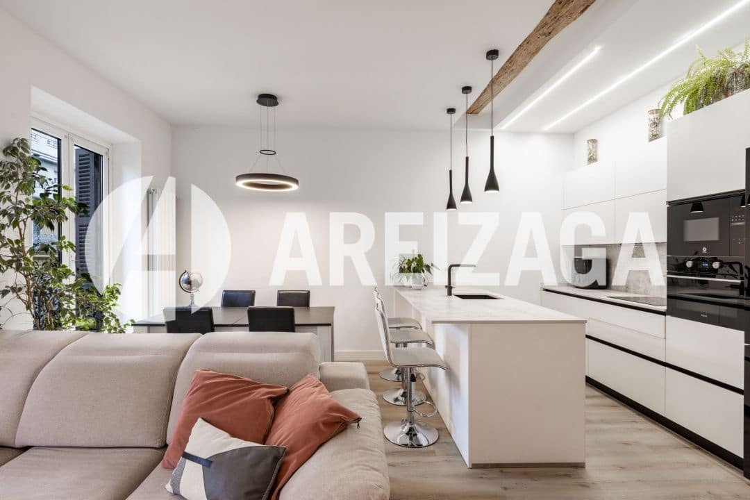 3 slaapkamer Flat te koop in Donostia-San Sebastian - € 795.000 (Ref: 9363355)