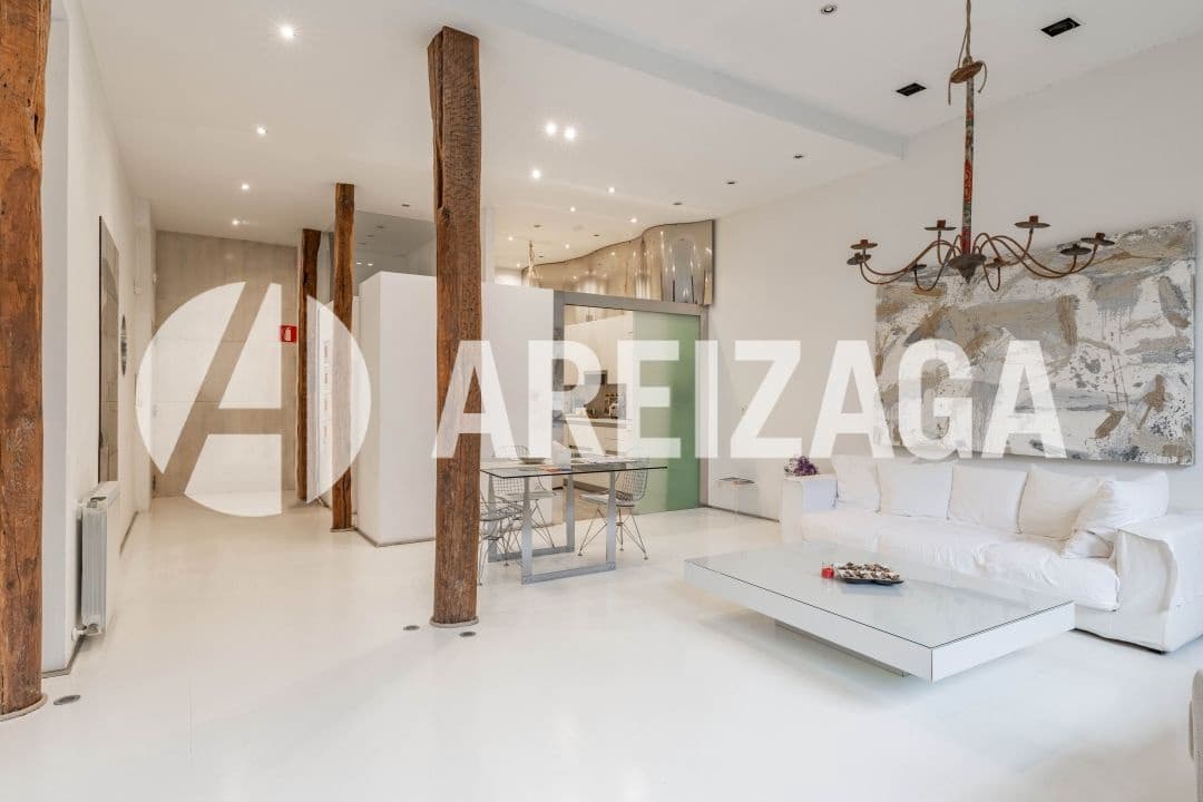 1 sovrum Lägenhet till salu i Donostia-San Sebastian - 675 000 € (Ref: 9395341)