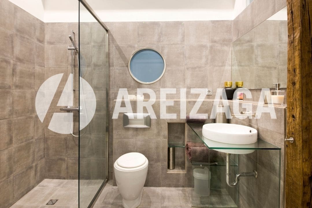 1 sovrum Lägenhet till salu i Donostia-San Sebastian - 675 000 € (Ref: 9395341)