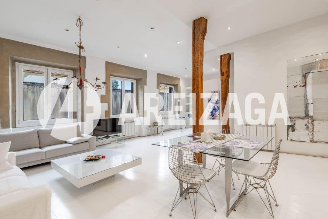 1 sovrum Lägenhet till salu i Donostia-San Sebastian - 675 000 € (Ref: 9395341)