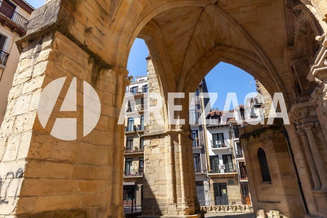 1 sovrum Lägenhet till salu i Donostia-San Sebastian - 675 000 € (Ref: 9395341)