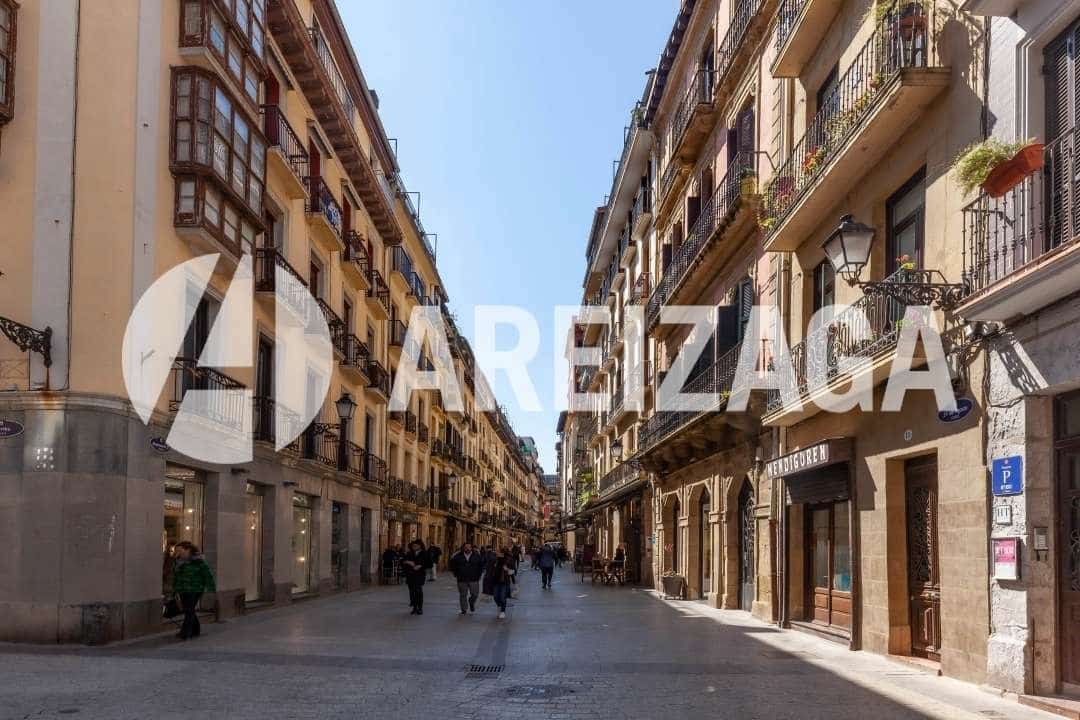 1 sovrum Lägenhet till salu i Donostia-San Sebastian - 675 000 € (Ref: 9395341)