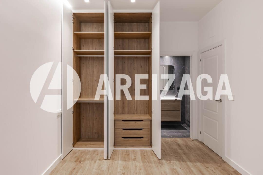 2 sovrum Lägenhet till salu i Donostia-San Sebastian - 675 000 € (Ref: 9400066)