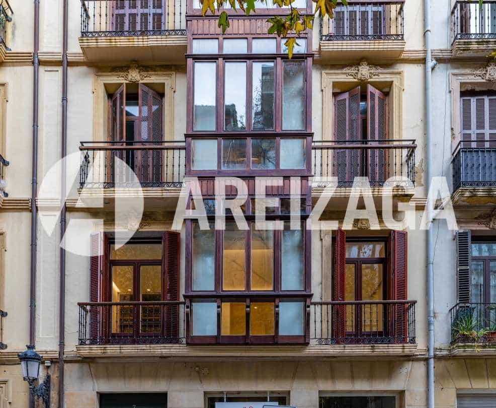 2 sovrum Lägenhet till salu i Donostia-San Sebastian - 675 000 € (Ref: 9400066)