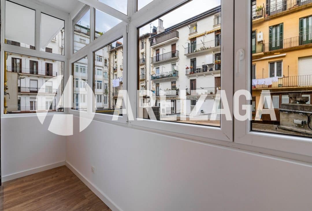 2 sovrum Lägenhet till salu i Donostia-San Sebastian - 675 000 € (Ref: 9400066)