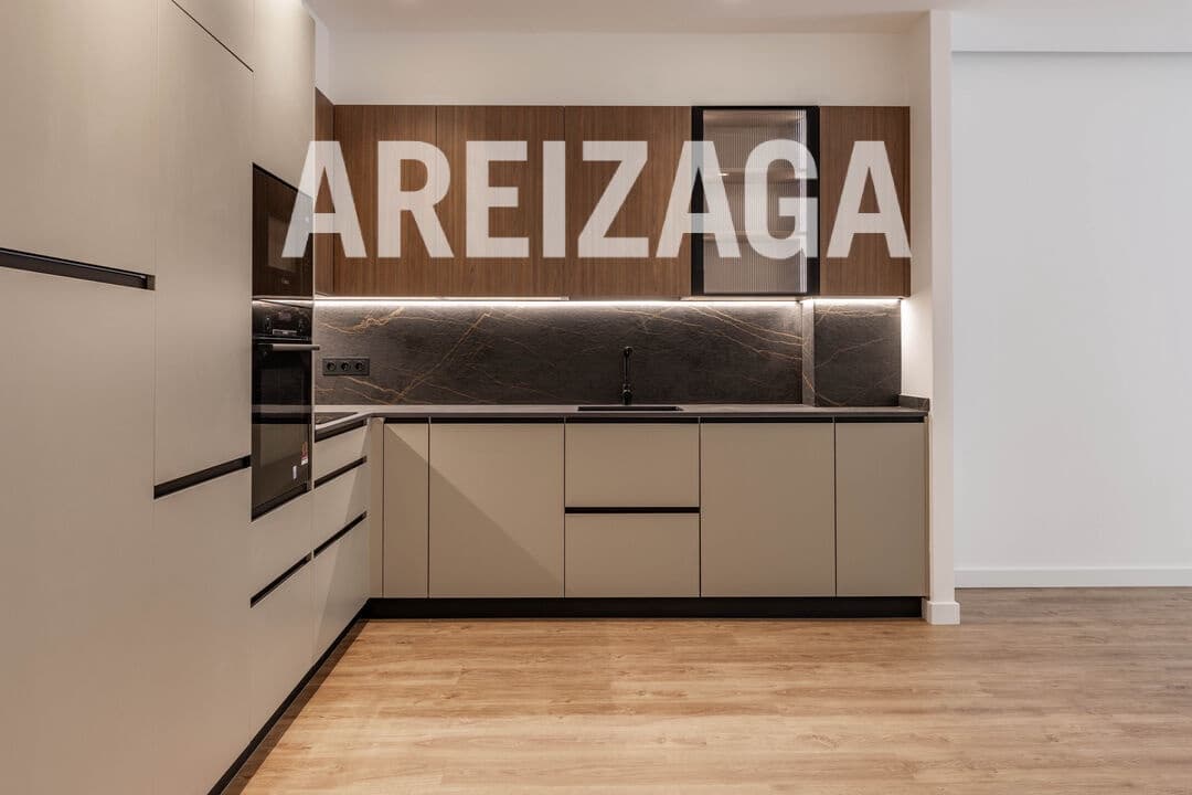 2 makuuhuone Asunto myytävänä paikassa Donostia-San Sebastian - 650 000 € (Ref: 9400066)