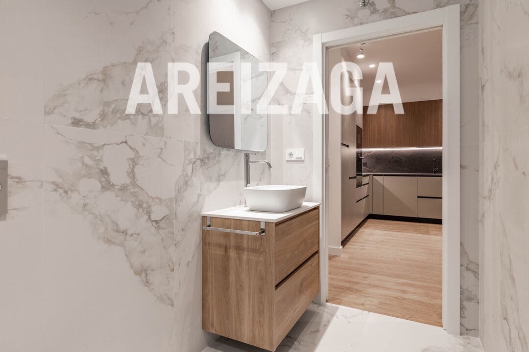 2 makuuhuone Asunto myytävänä paikassa Donostia-San Sebastian - 650 000 € (Ref: 9400066)