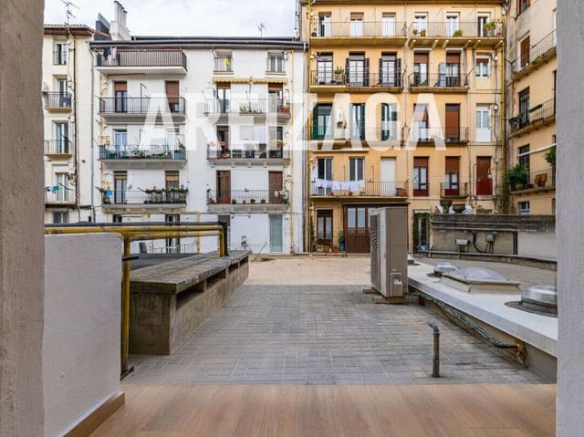 2 slaapkamer Flat te koop in Donostia-San Sebastián - € 675.000 (Ref: 9400066)