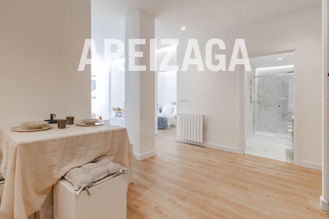 2 soverom Leilighet til salgs i Donostia-San Sebastian - € 650 000 (Ref: 9400066)