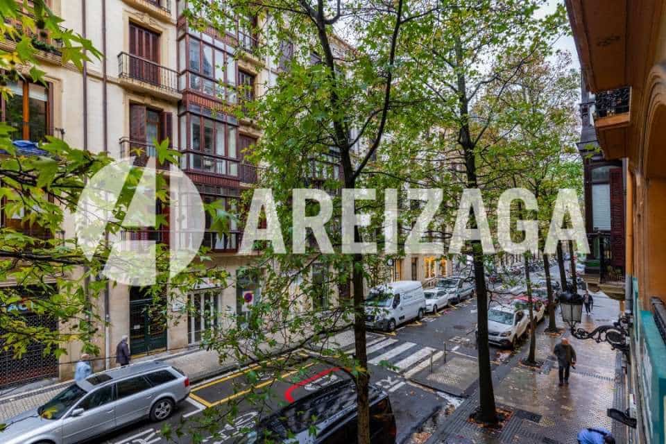 4 sovrum Lägenhet till salu i Donostia-San Sebastian - 1 050 000 € (Ref: 9422474)