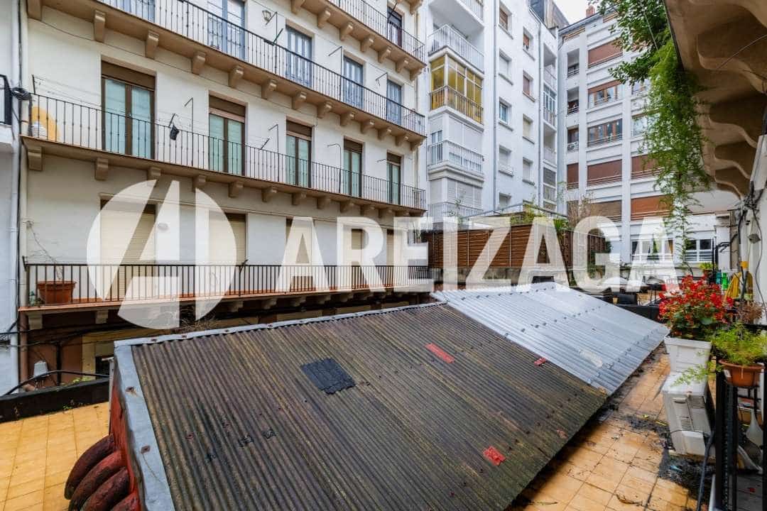 4 sovrum Lägenhet till salu i Donostia-San Sebastian - 1 050 000 € (Ref: 9422474)