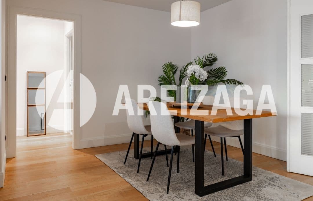 3 makuuhuone Asunto myytävänä paikassa Donostia-San Sebastian - 1 550 000 € (Ref: 9426527)