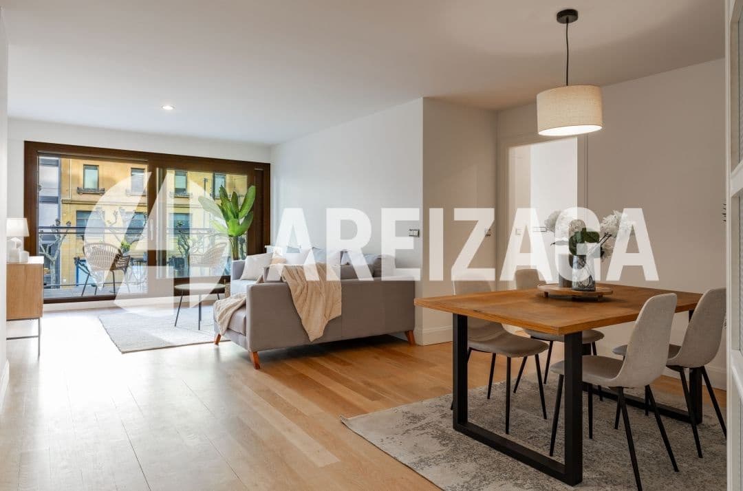 3 makuuhuone Asunto myytävänä paikassa Donostia-San Sebastian - 1 550 000 € (Ref: 9426527)