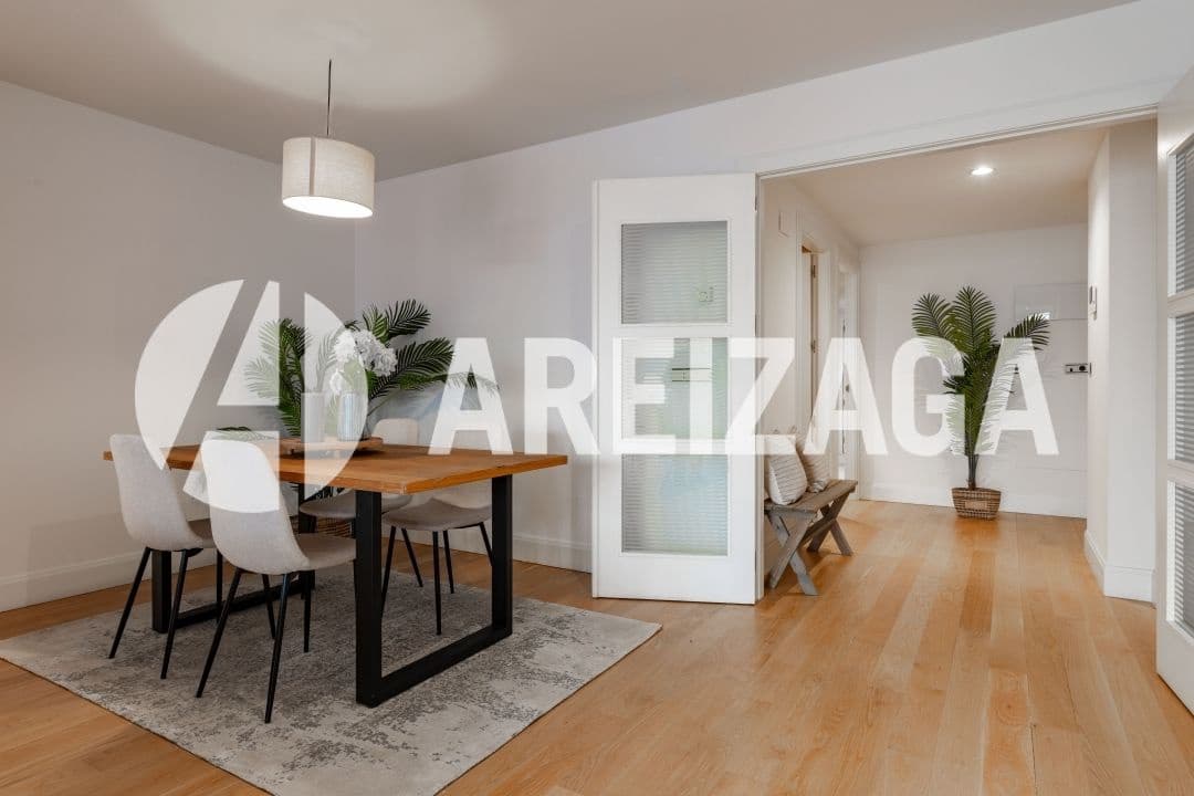3 makuuhuone Asunto myytävänä paikassa Donostia-San Sebastian - 1 550 000 € (Ref: 9426527)