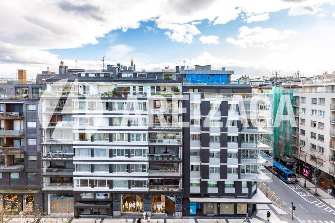 3 makuuhuone Asunto myytävänä paikassa Donostia-San Sebastian - 1 550 000 € (Ref: 9426527)