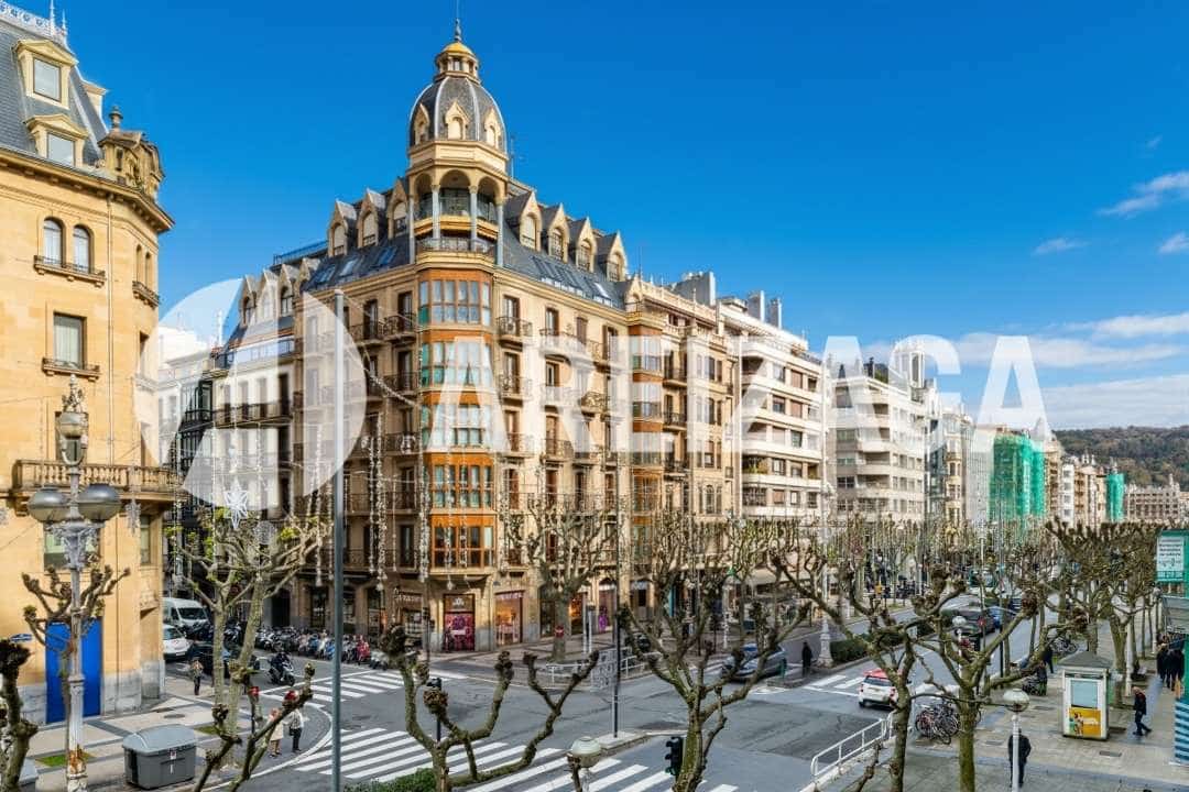 3 makuuhuone Asunto myytävänä paikassa Donostia-San Sebastian - 1 550 000 € (Ref: 9426527)