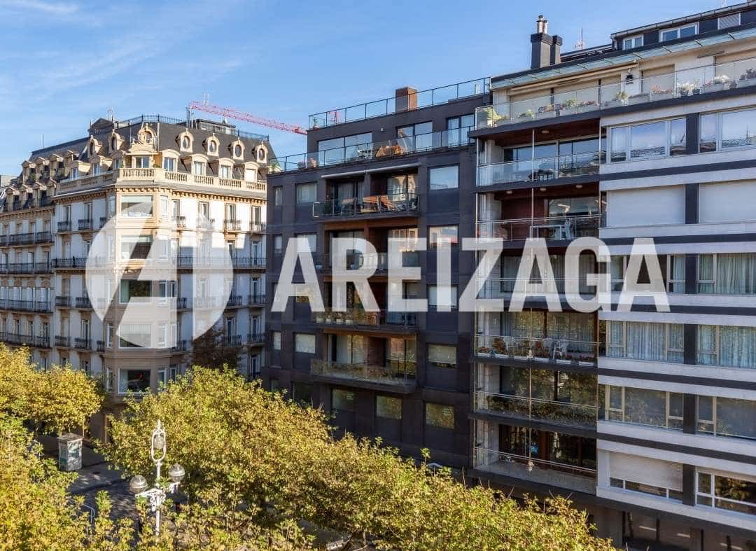 3 makuuhuone Asunto myytävänä paikassa Donostia-San Sebastian - 1 550 000 € (Ref: 9426527)